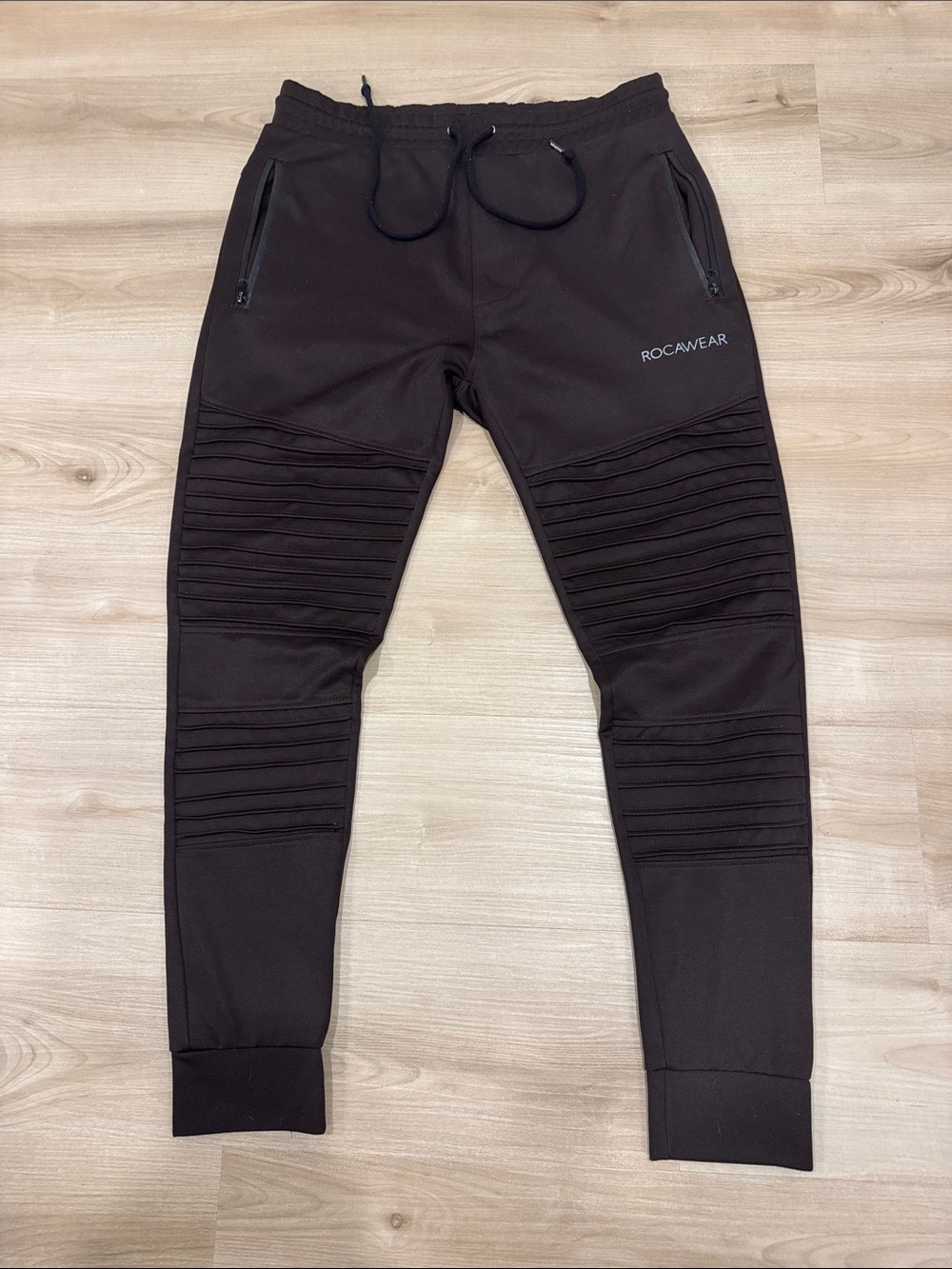 Rocawear Men's Med. Dark Brown Ribbed Moto Knee Joggers Zip Pockets Streetwear